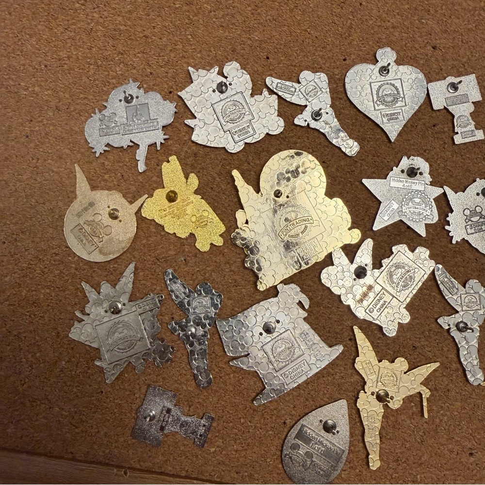 Authentic Disney Tinkerbell Set of 21 Pins - Picture 6 of 6